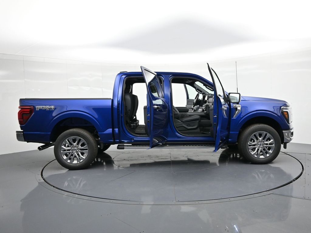 Ford F-150 Vehicle Full-screen Gallery Image 34