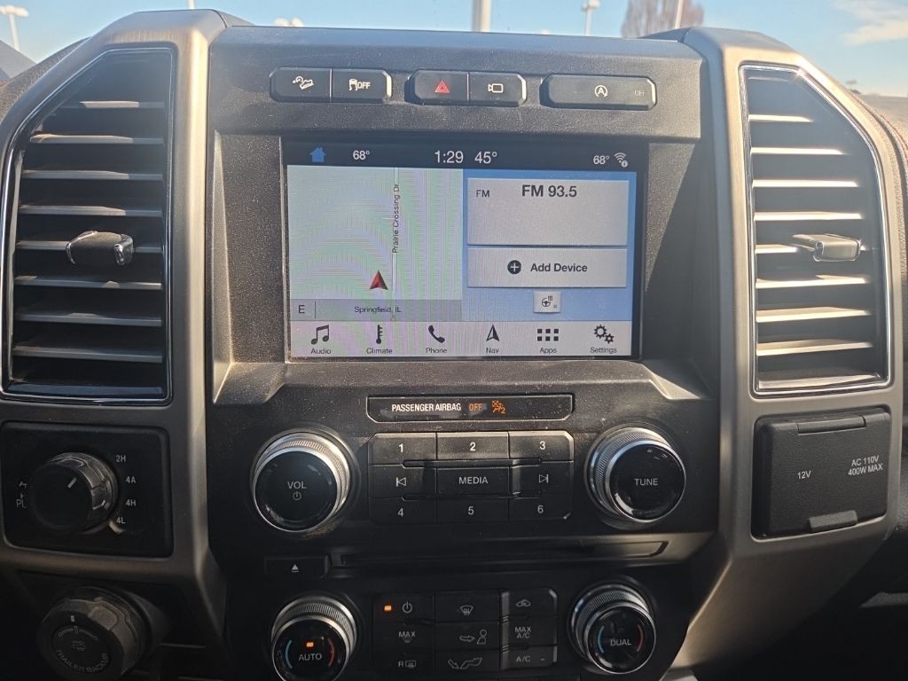 Ford F-150 Vehicle Full-screen Gallery Image 14