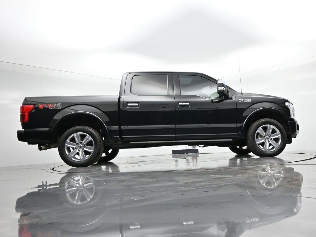 Ford F-150 Vehicle Full-screen Gallery Image 36