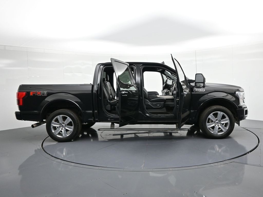 Ford F-150 Vehicle Full-screen Gallery Image 37
