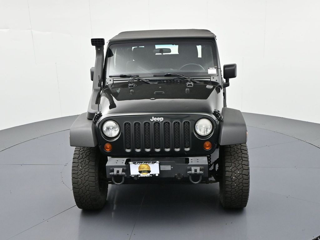 Jeep Wrangler Vehicle Full-screen Gallery Image 16