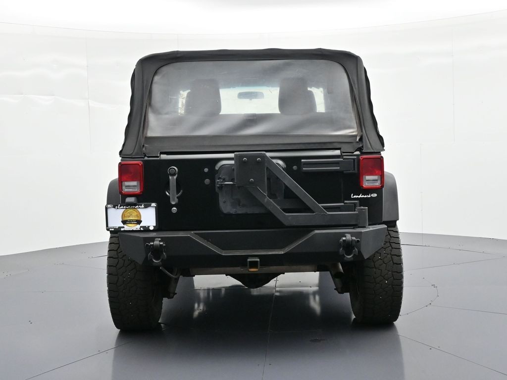 Jeep Wrangler Vehicle Full-screen Gallery Image 26