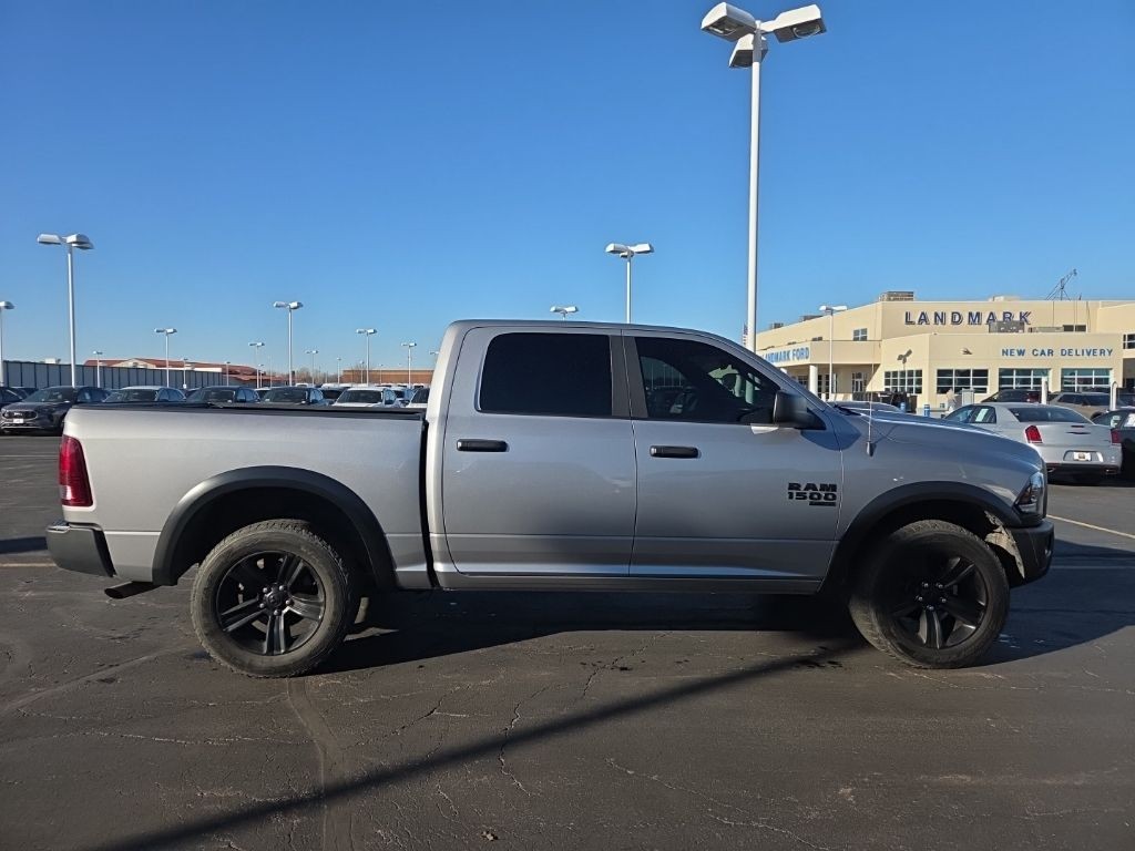 Ram 1500 Classic Vehicle Full-screen Gallery Image 7