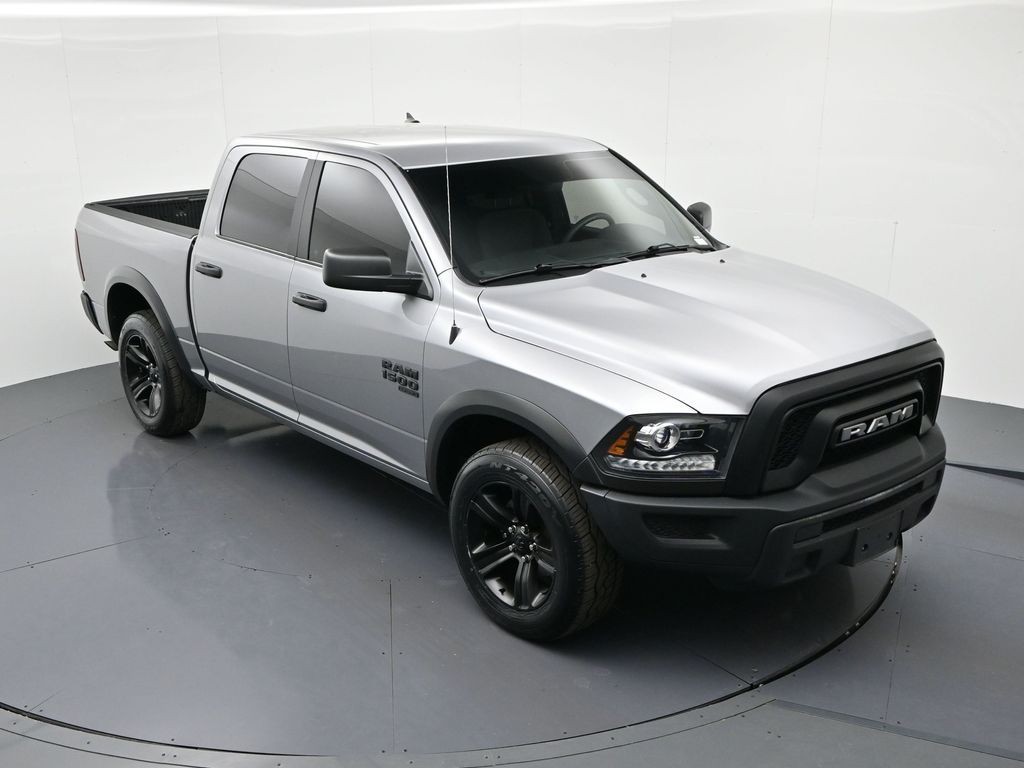 Ram 1500 Classic Vehicle Full-screen Gallery Image 16