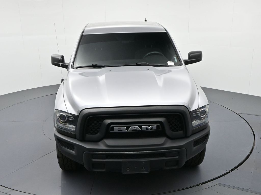 Ram 1500 Classic Vehicle Full-screen Gallery Image 17