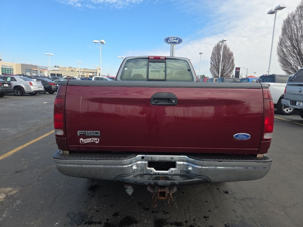 Ford F-150 Vehicle Full-screen Gallery Image 4