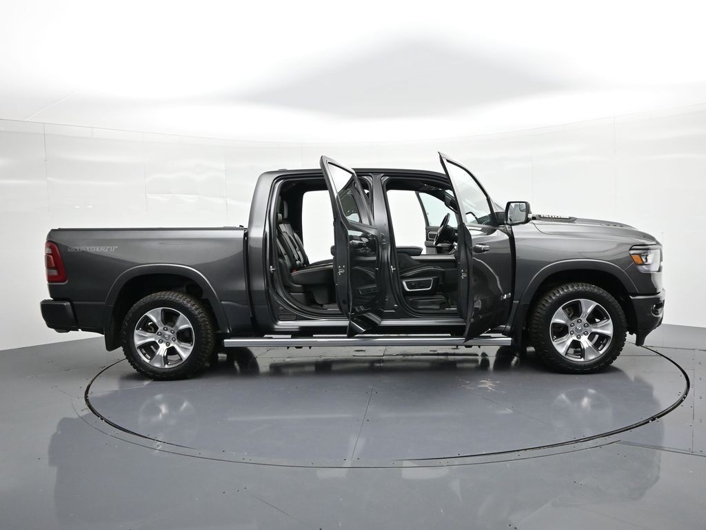 Ram 1500 Vehicle Full-screen Gallery Image 33
