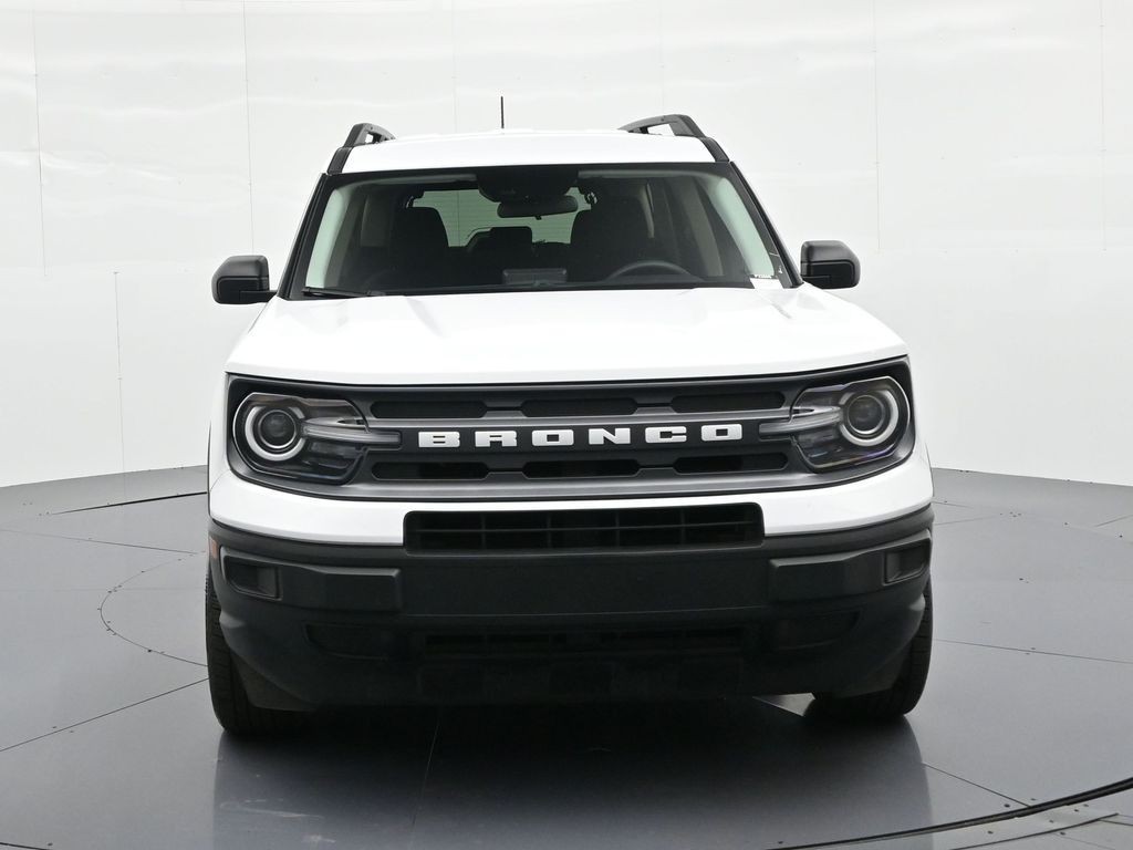 Ford Bronco Sport Vehicle Full-screen Gallery Image 03