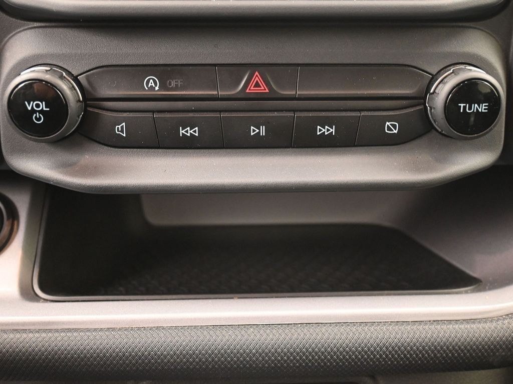 Ford Bronco Sport Vehicle Full-screen Gallery Image 13