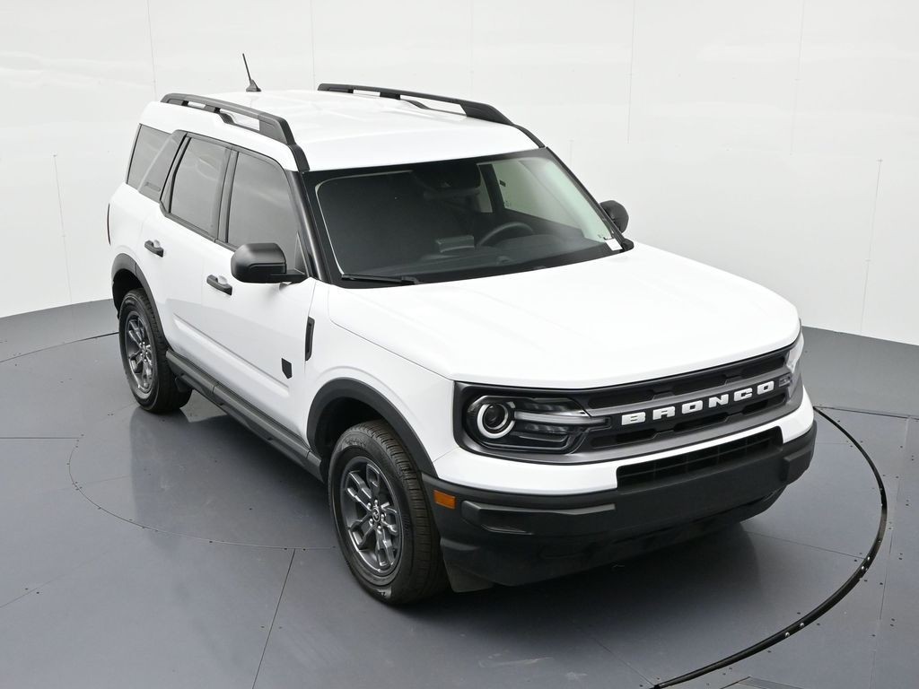 Ford Bronco Sport Vehicle Full-screen Gallery Image 19