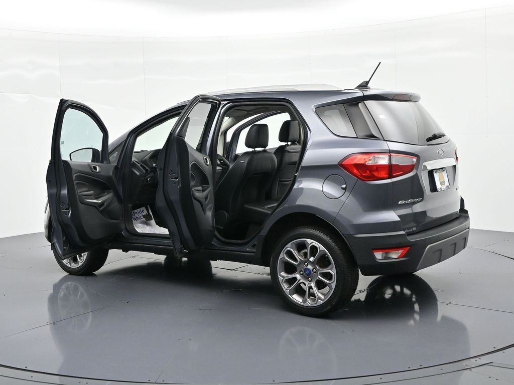 Ford EcoSport Vehicle Full-screen Gallery Image 31