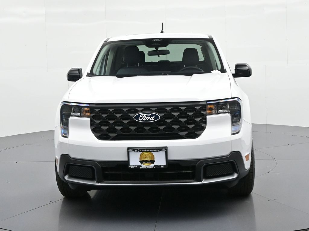 Ford Maverick Vehicle Full-screen Gallery Image 3