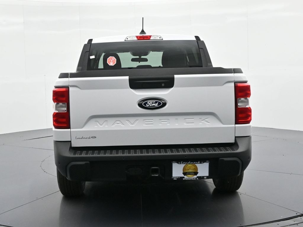 Ford Maverick Vehicle Full-screen Gallery Image 7