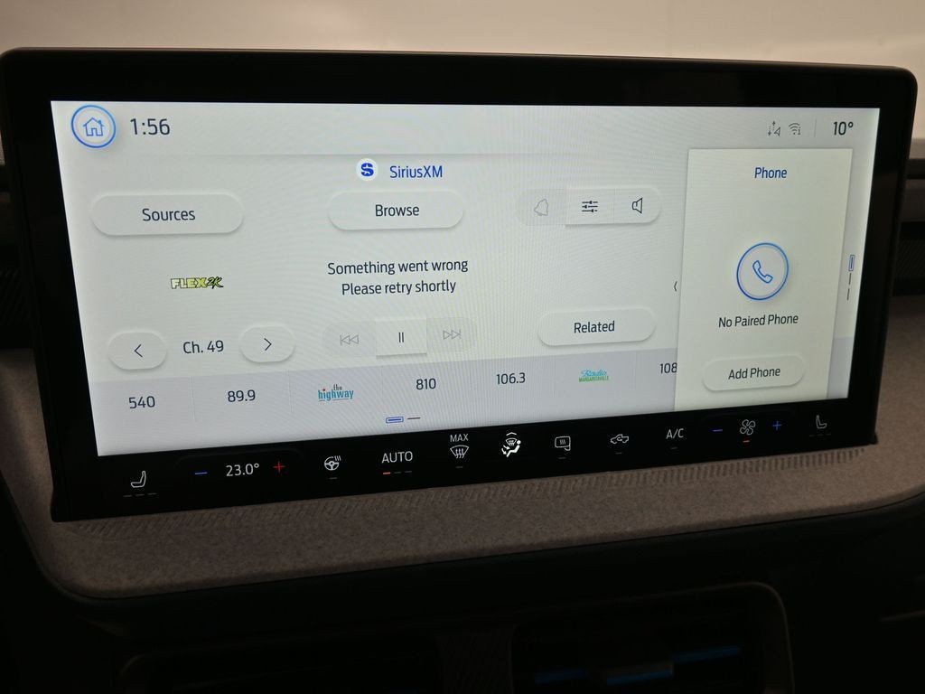 Ford Maverick Vehicle Full-screen Gallery Image 10