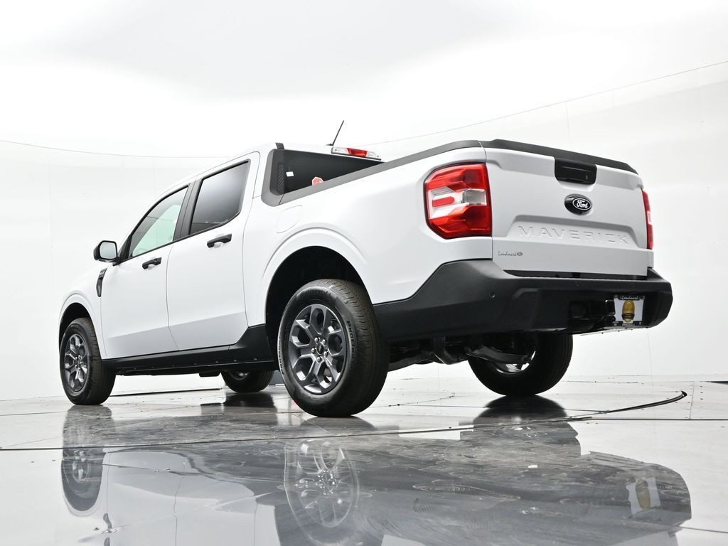 Ford Maverick Vehicle Full-screen Gallery Image 21