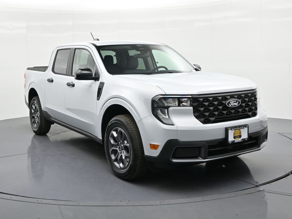 Ford Maverick Vehicle Full-screen Gallery Image 4