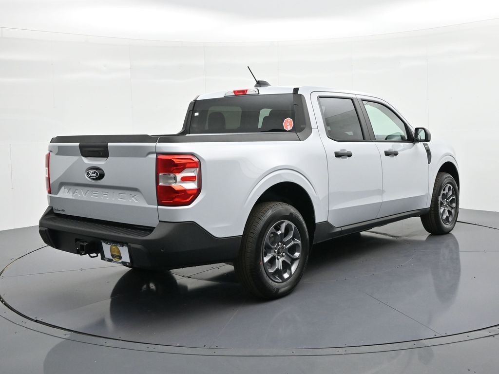 Ford Maverick Vehicle Full-screen Gallery Image 6