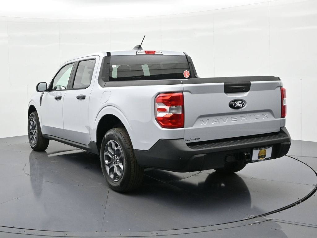 Ford Maverick Vehicle Full-screen Gallery Image 8