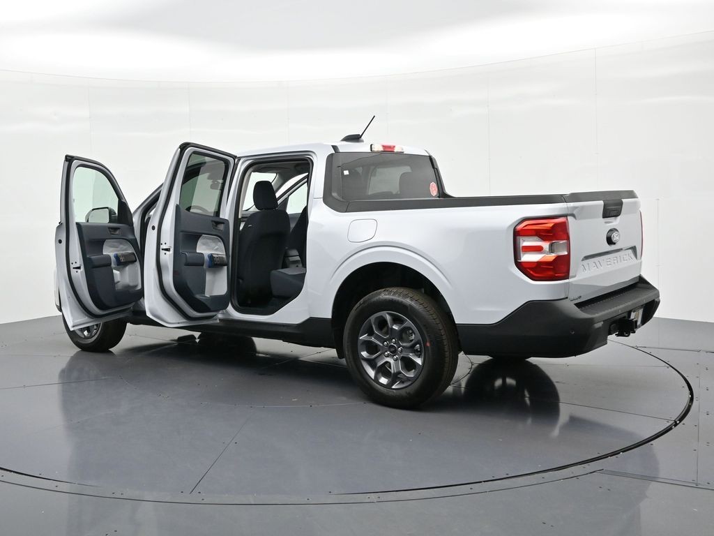 Ford Maverick Vehicle Full-screen Gallery Image 26