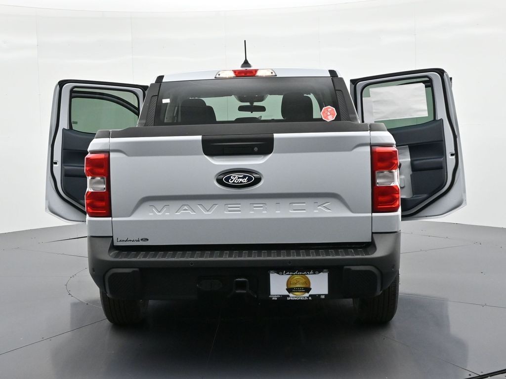 Ford Maverick Vehicle Full-screen Gallery Image 28