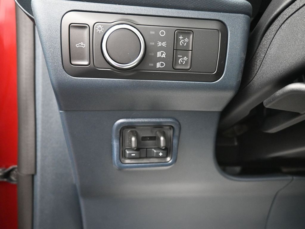 Ford Maverick Vehicle Full-screen Gallery Image 14