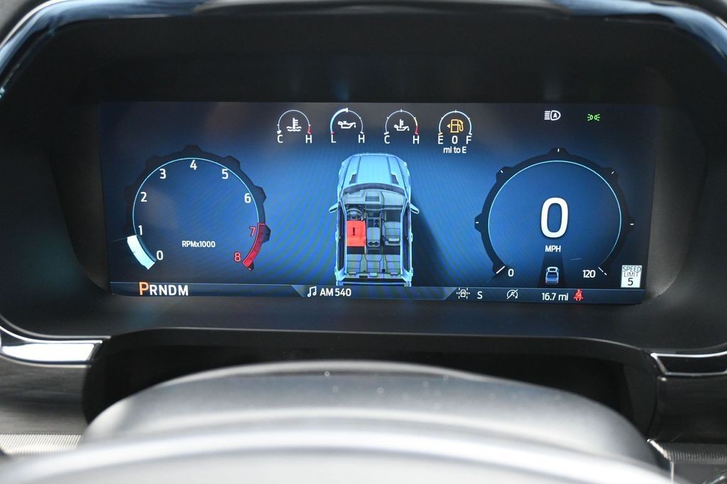 Ford F-150 Vehicle Full-screen Gallery Image 10