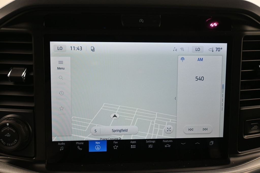 Ford F-150 Vehicle Full-screen Gallery Image 12