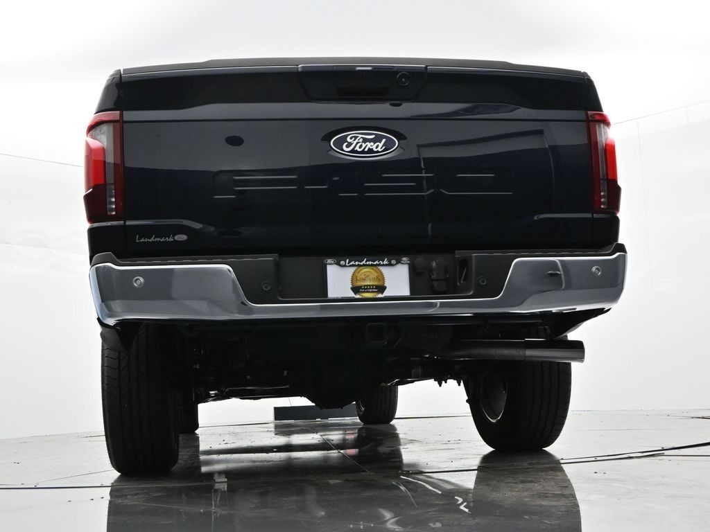 Ford F-150 Vehicle Full-screen Gallery Image 33