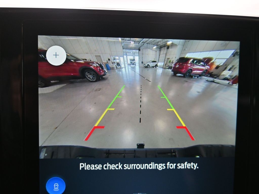 Ford Ranger Vehicle Full-screen Gallery Image 12