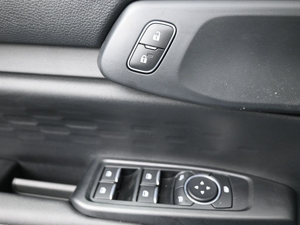 Ford Ranger Vehicle Full-screen Gallery Image 20