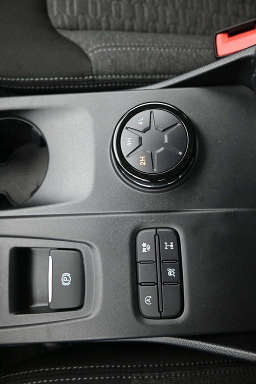 Ford Ranger Vehicle Full-screen Gallery Image 16