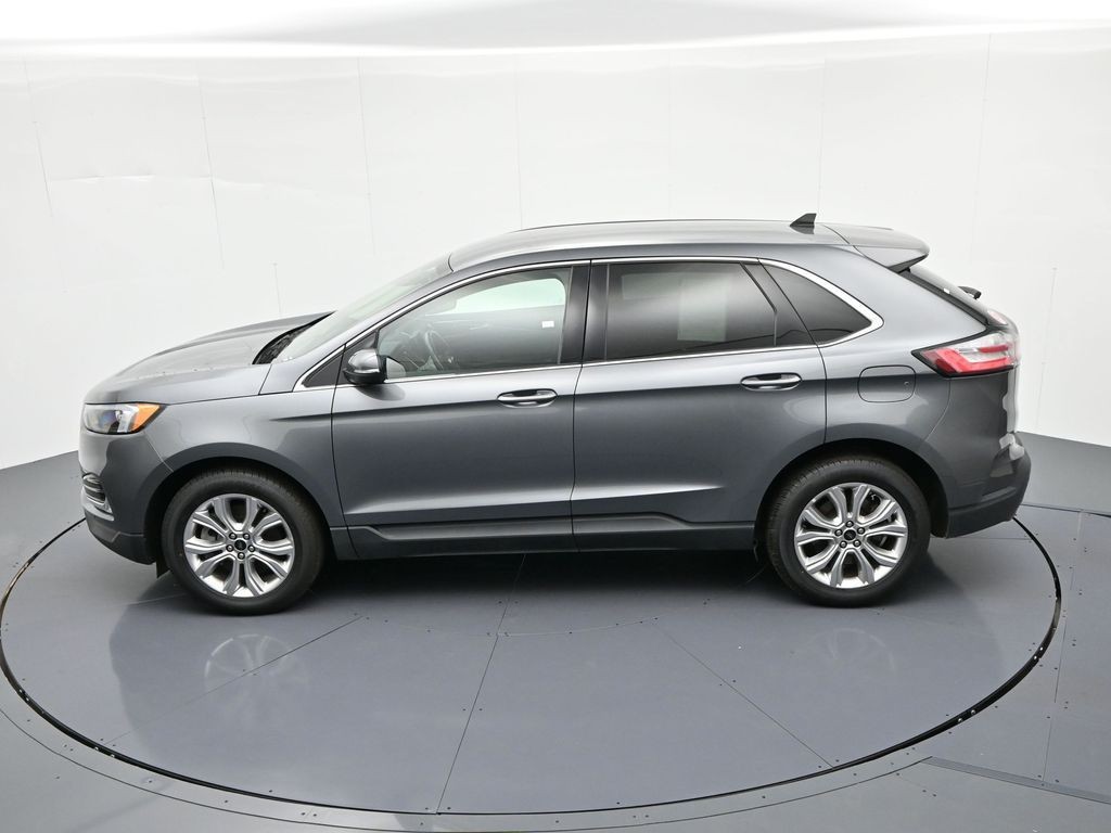 Ford Edge Vehicle Full-screen Gallery Image 26
