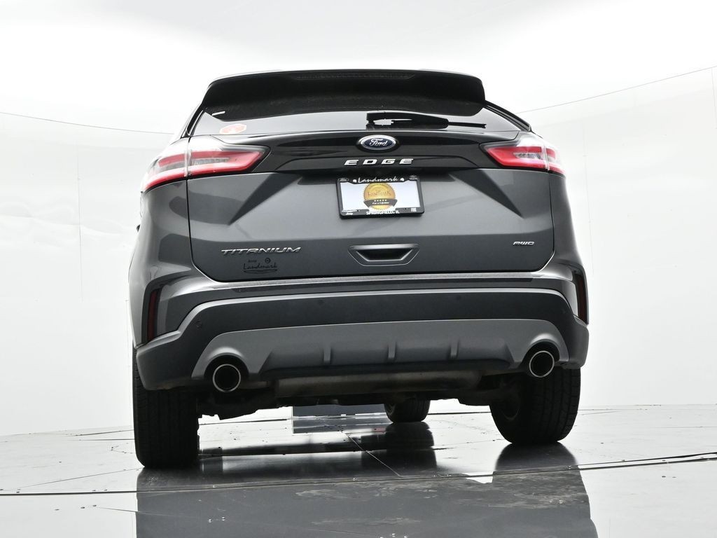 Ford Edge Vehicle Full-screen Gallery Image 28