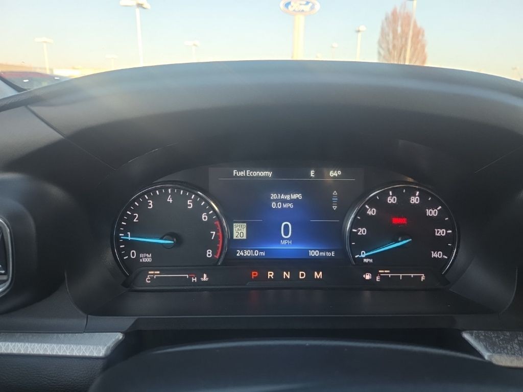 Ford Explorer Vehicle Full-screen Gallery Image 12