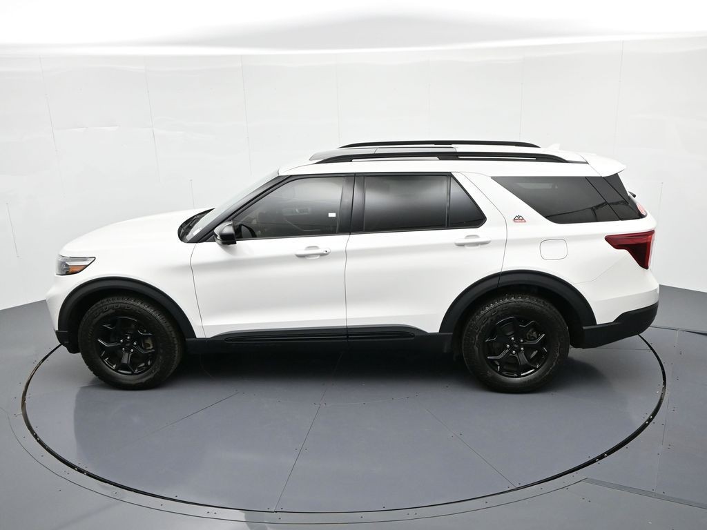 Ford Explorer Vehicle Full-screen Gallery Image 30