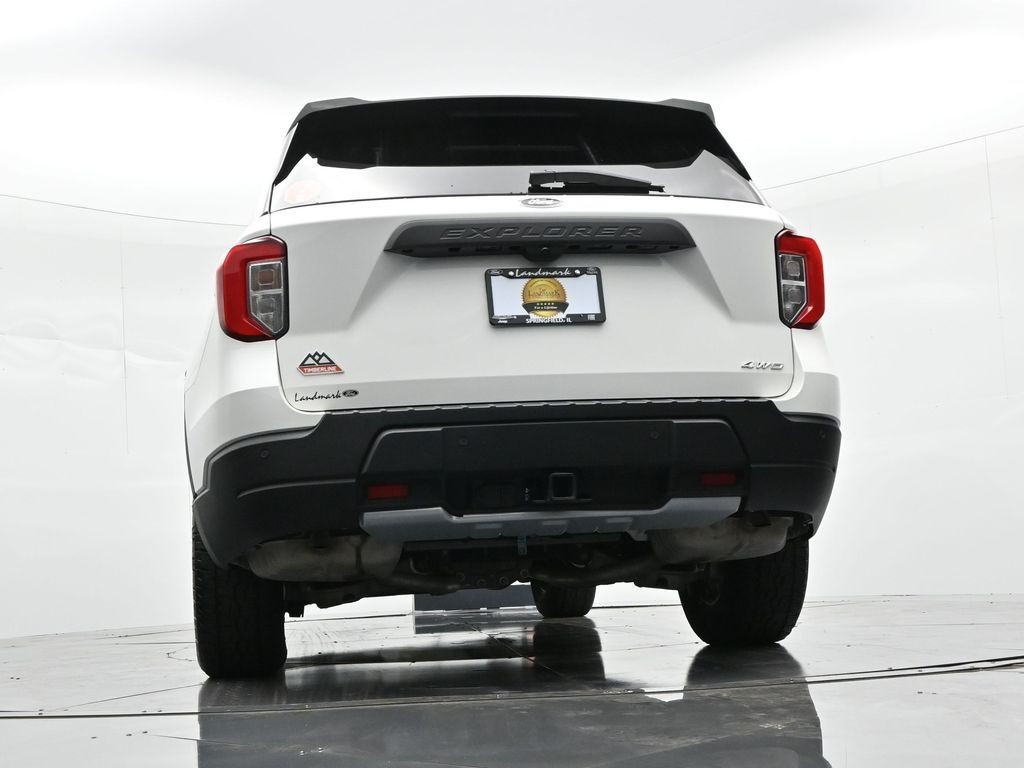 Ford Explorer Vehicle Full-screen Gallery Image 32