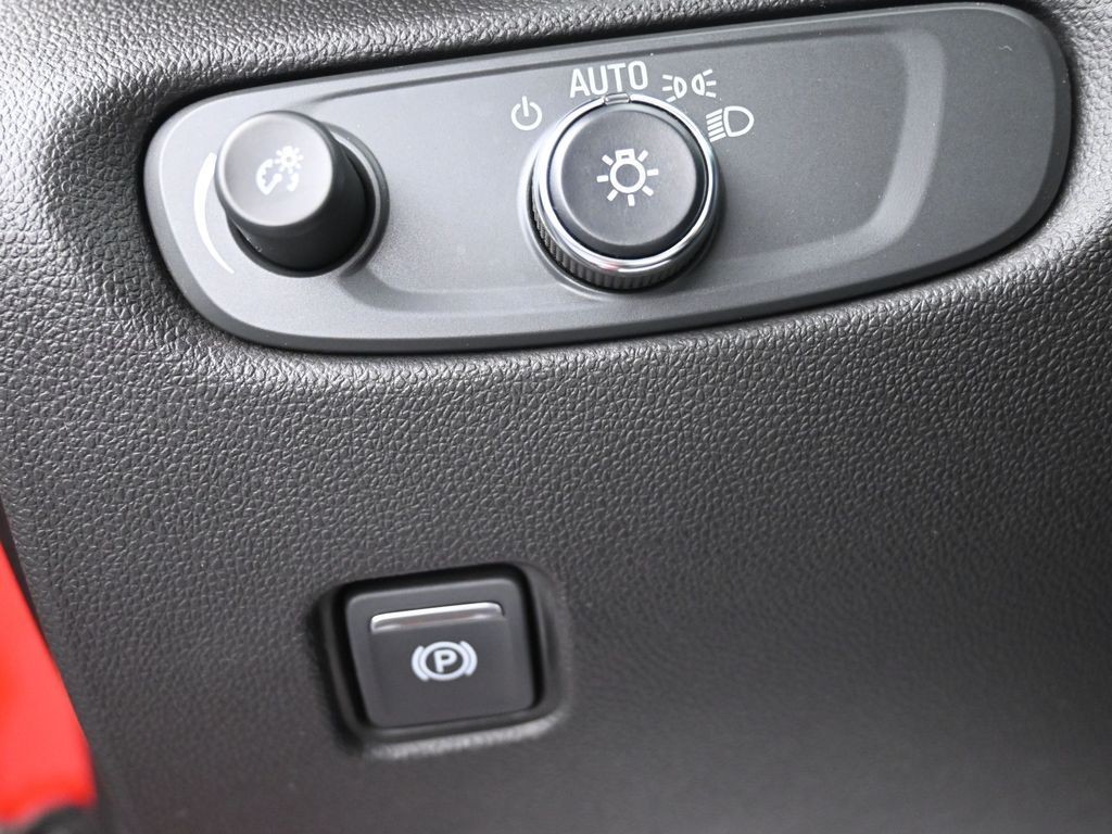 Chevrolet Blazer Vehicle Full-screen Gallery Image 18