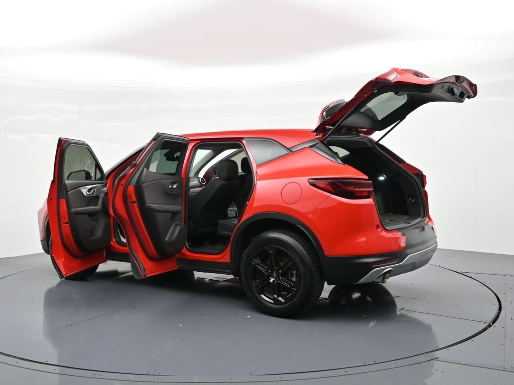 Chevrolet Blazer Vehicle Full-screen Gallery Image 31