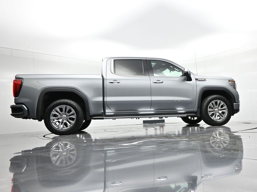GMC Sierra 1500 Vehicle Full-screen Gallery Image 31