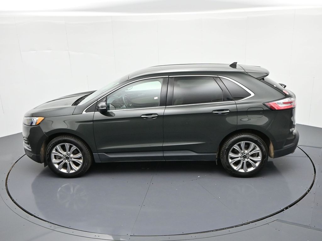 Ford Edge Vehicle Full-screen Gallery Image 27