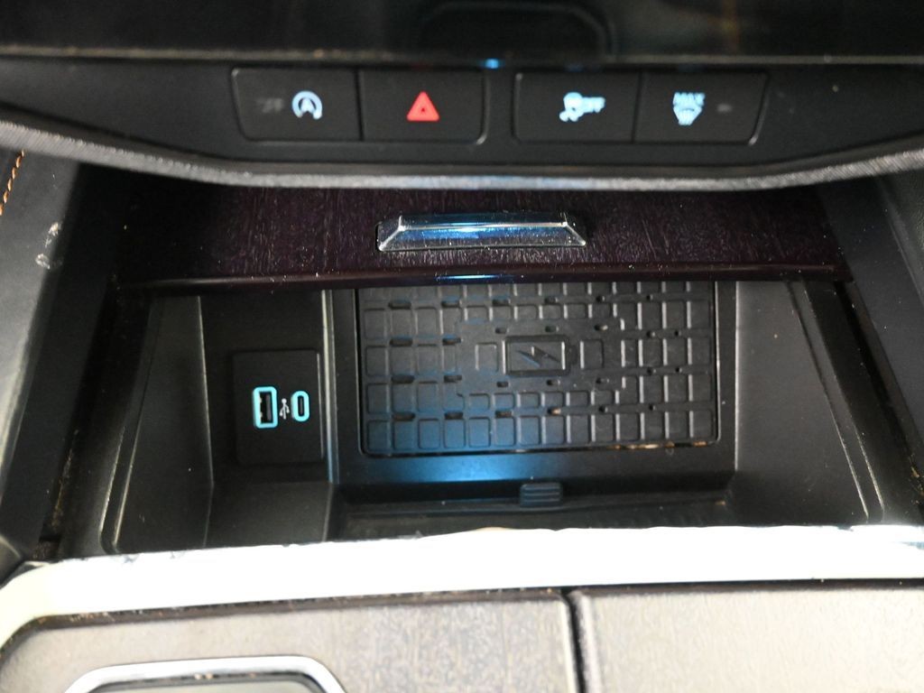 Ford Expedition Vehicle Full-screen Gallery Image 13