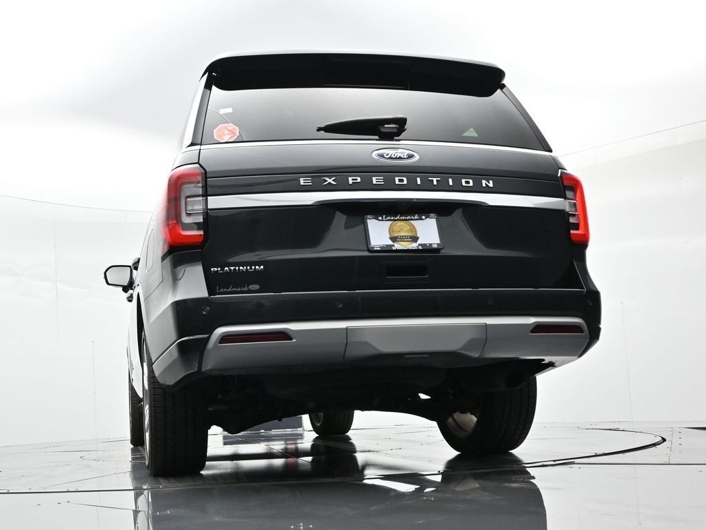 Ford Expedition Vehicle Full-screen Gallery Image 29