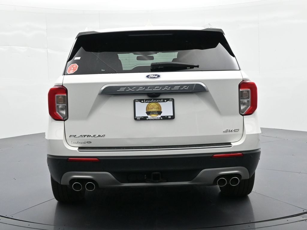 Ford Explorer Vehicle Full-screen Gallery Image 7