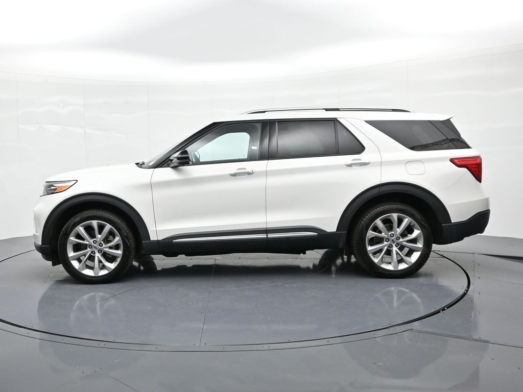 Ford Explorer Vehicle Full-screen Gallery Image 9