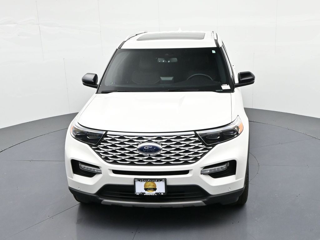 Ford Explorer Vehicle Full-screen Gallery Image 24