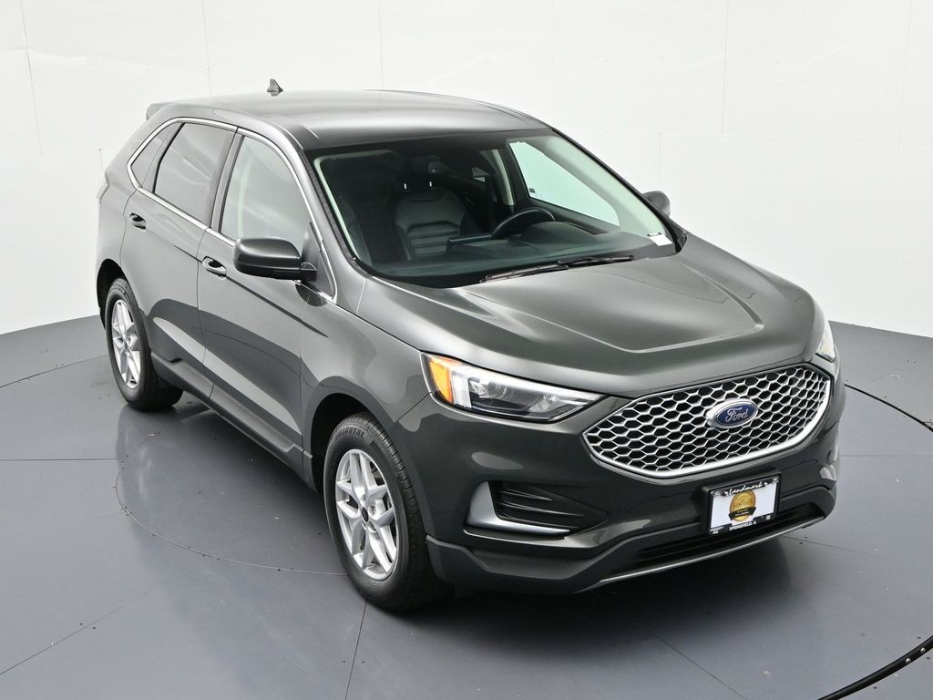 Ford Edge Vehicle Full-screen Gallery Image 23