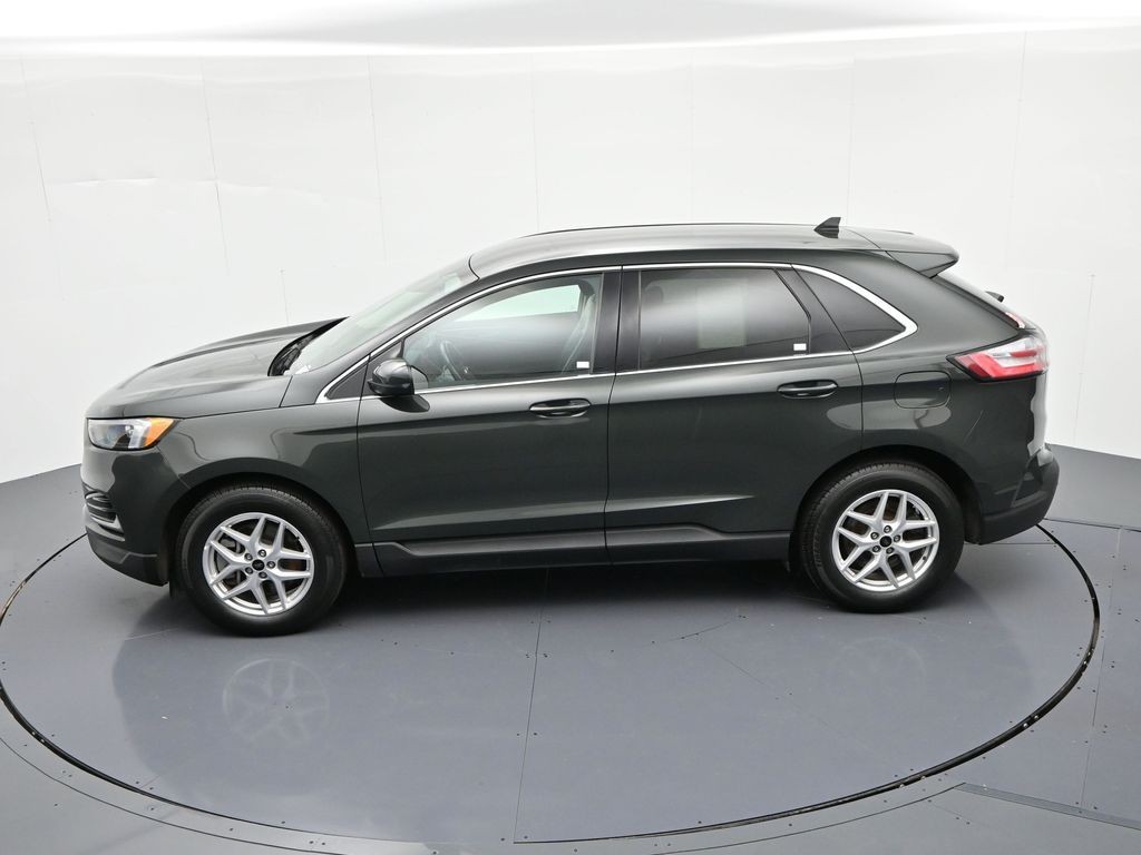 Ford Edge Vehicle Full-screen Gallery Image 26