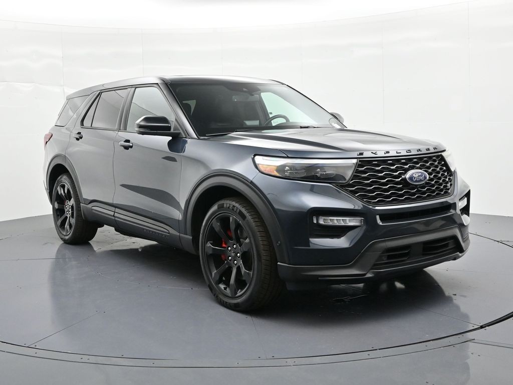 Ford Explorer Vehicle Full-screen Gallery Image 4