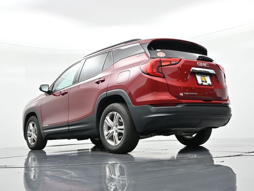 GMC Terrain Vehicle Full-screen Gallery Image 20