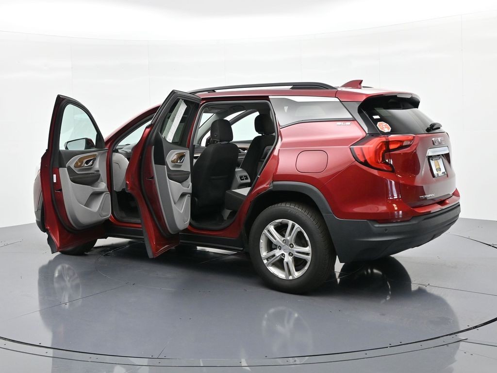 GMC Terrain Vehicle Full-screen Gallery Image 25